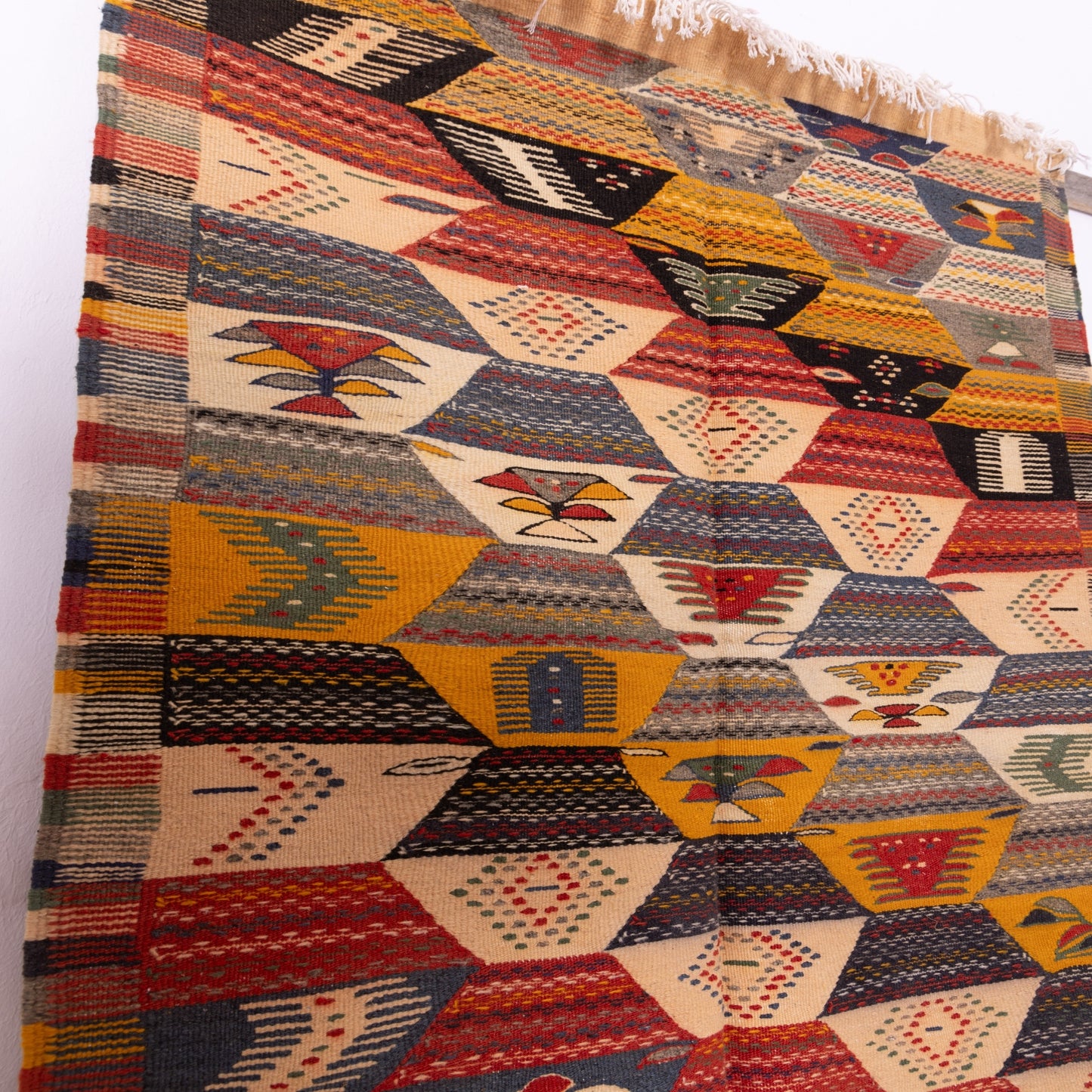 Vintage Moroccan Akhnif Rug – Handmade Berber Wool Carpet 4,76 ft / 3,28 ft