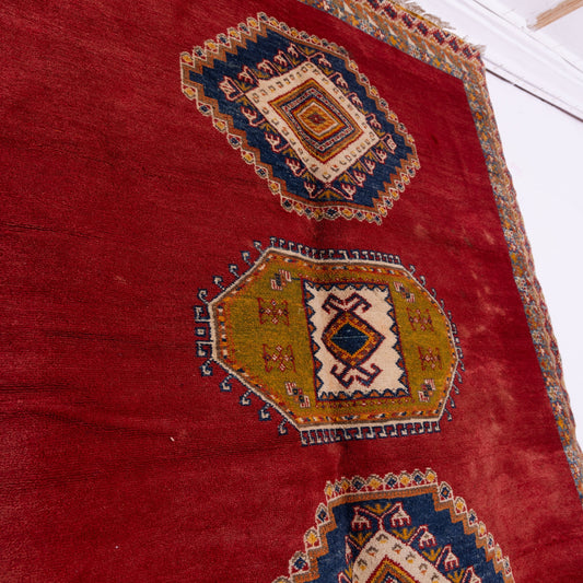 Handwoven Taznakht Moroccan Rug – Deep Red Berber Carpet with Diamond Motifs  – Authentic High Atlas Tribal Rug