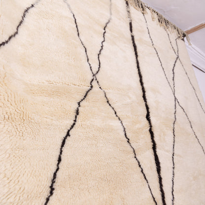 Handmade Mrirt Rug – 100% Wool Moroccan Berber Carpet – Cream & Black Abstract Geometric Wool Rug – Luxury Boho & Minimalist Home Decor