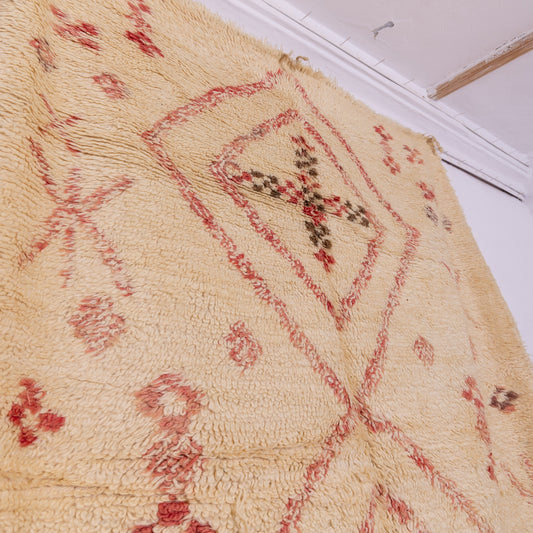 Handmade Moroccan Berber Rug – Authentic Wool Carpet – Vintage Tribal Geometric Design – Red & Beige Berber Rug – Bohemian Home Decor