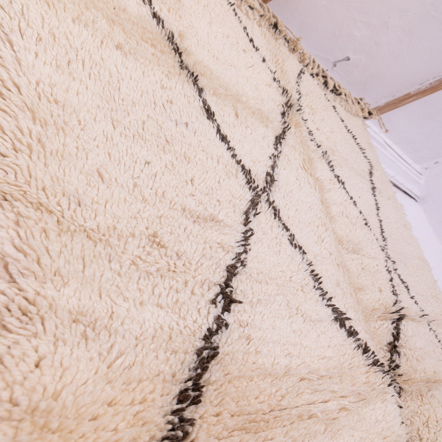 Authentic Moroccan Beni Ourain Wool Rug – Handwoven Berber Carpet ; 9,68 ft  / 6,07 ft