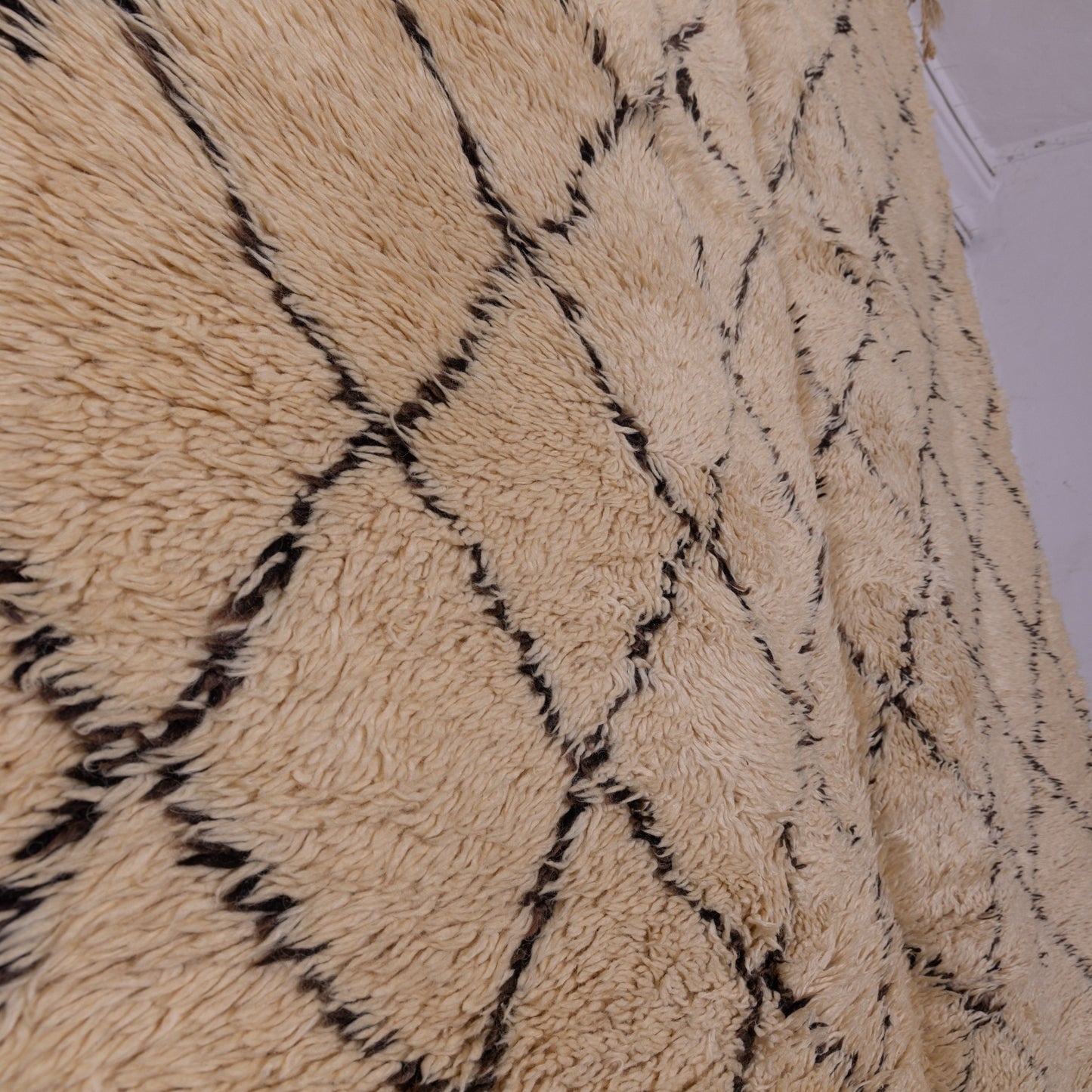 Vintage Moroccan Beni Ourain Rug | Handwoven Wool Berber Carpet | Authentic Tribal Diamond Design ; 11,81 ft / 6,23 ft