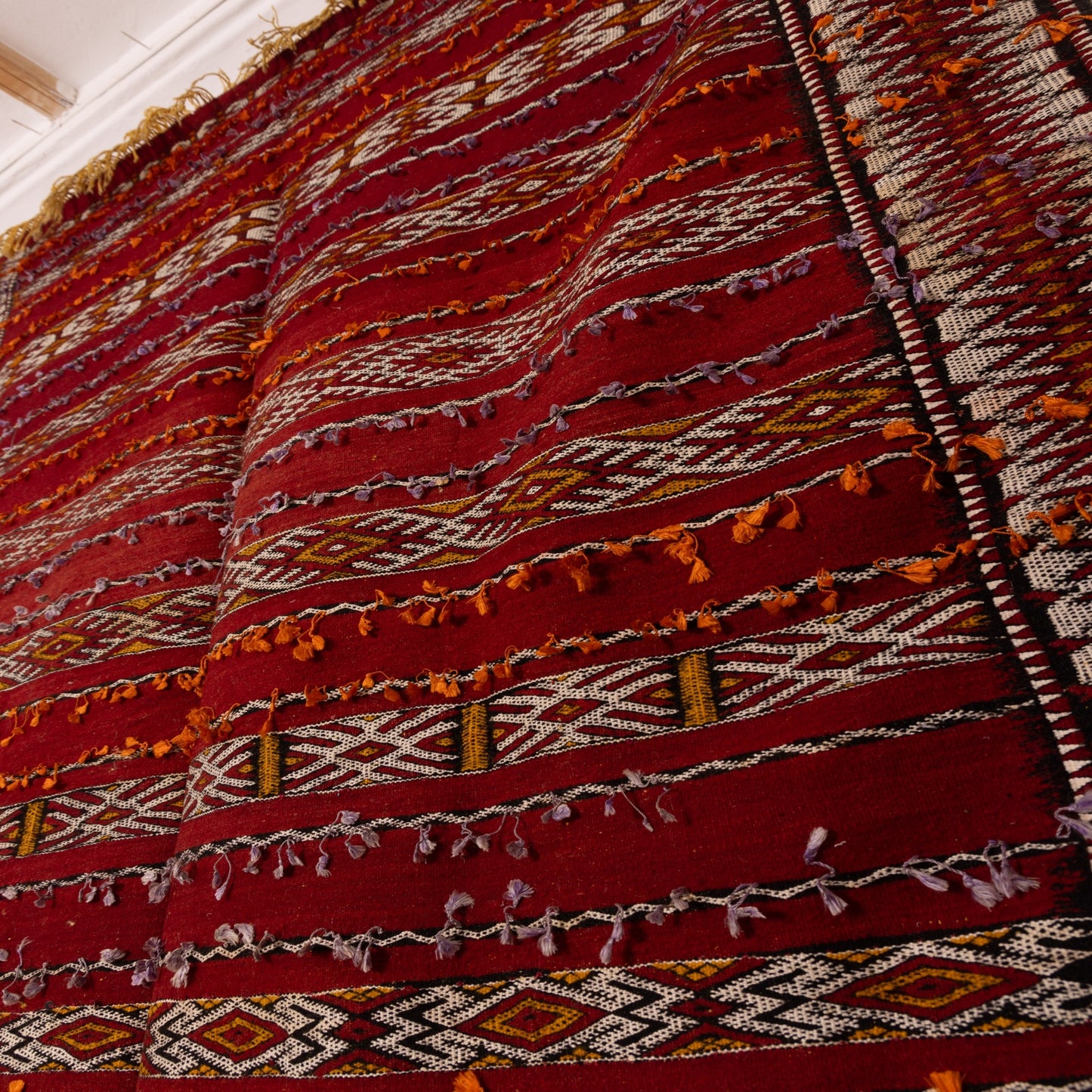 Vintage Moroccan Handwoven Kilim Rug | Red Berber Tribal Carpet with Geometric Patterns ; 11,32 ft / 5,58 ft