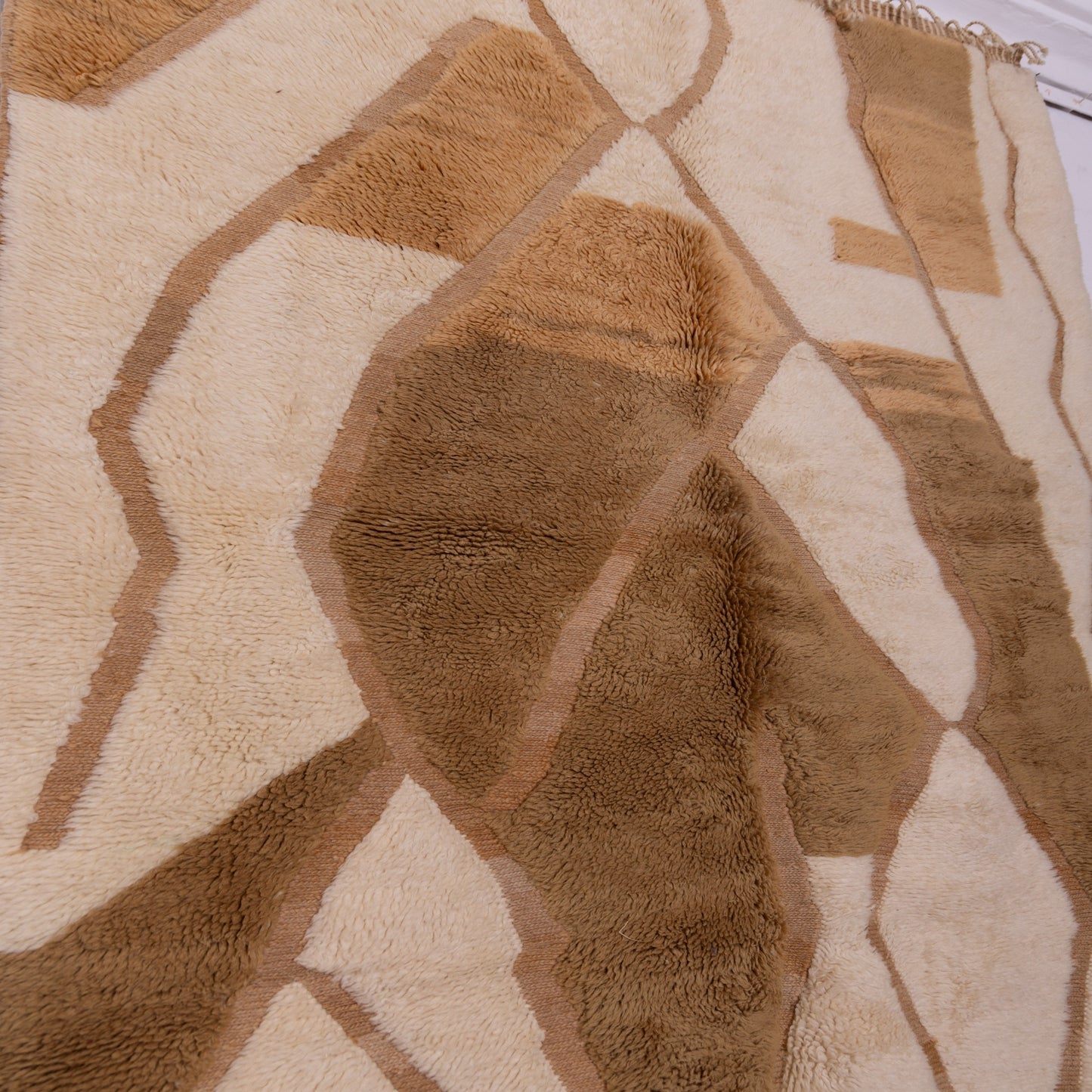 Handwoven Moroccan Mrirt Wool Rug – Earth-Tone Abstract Geometric Design