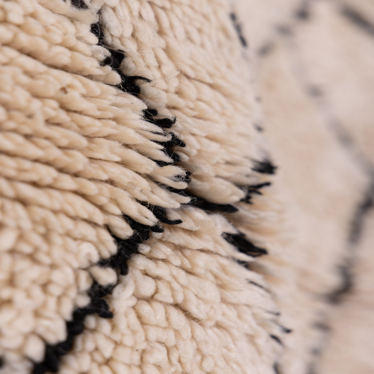 Atlas Horizon” – Extra Long azilale Runner with Fading Diamond Pattern