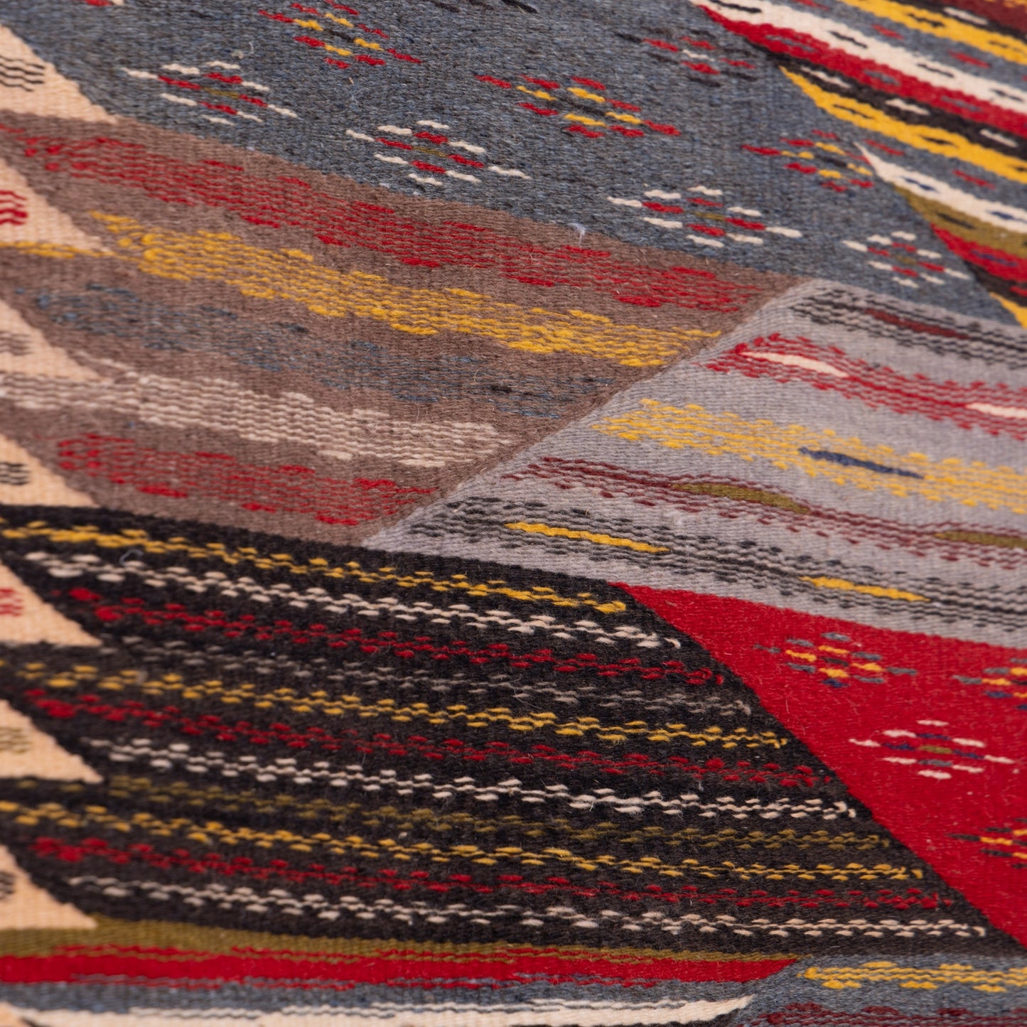 Handwoven Moroccan Akhnif Runner Rug – Bold Geometric Patterns ; 9,68 ft  / 1,97 ft