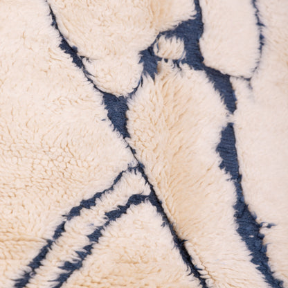Handwoven Moroccan Wool Rug – Abstract Blue Line Art on Cream Background
