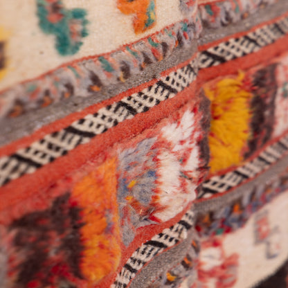 Handwoven Akhnif Berber Rug – Moroccan Kilim Tapestry with Tribal Motifs ; 5,25 ft / 3,44 ft