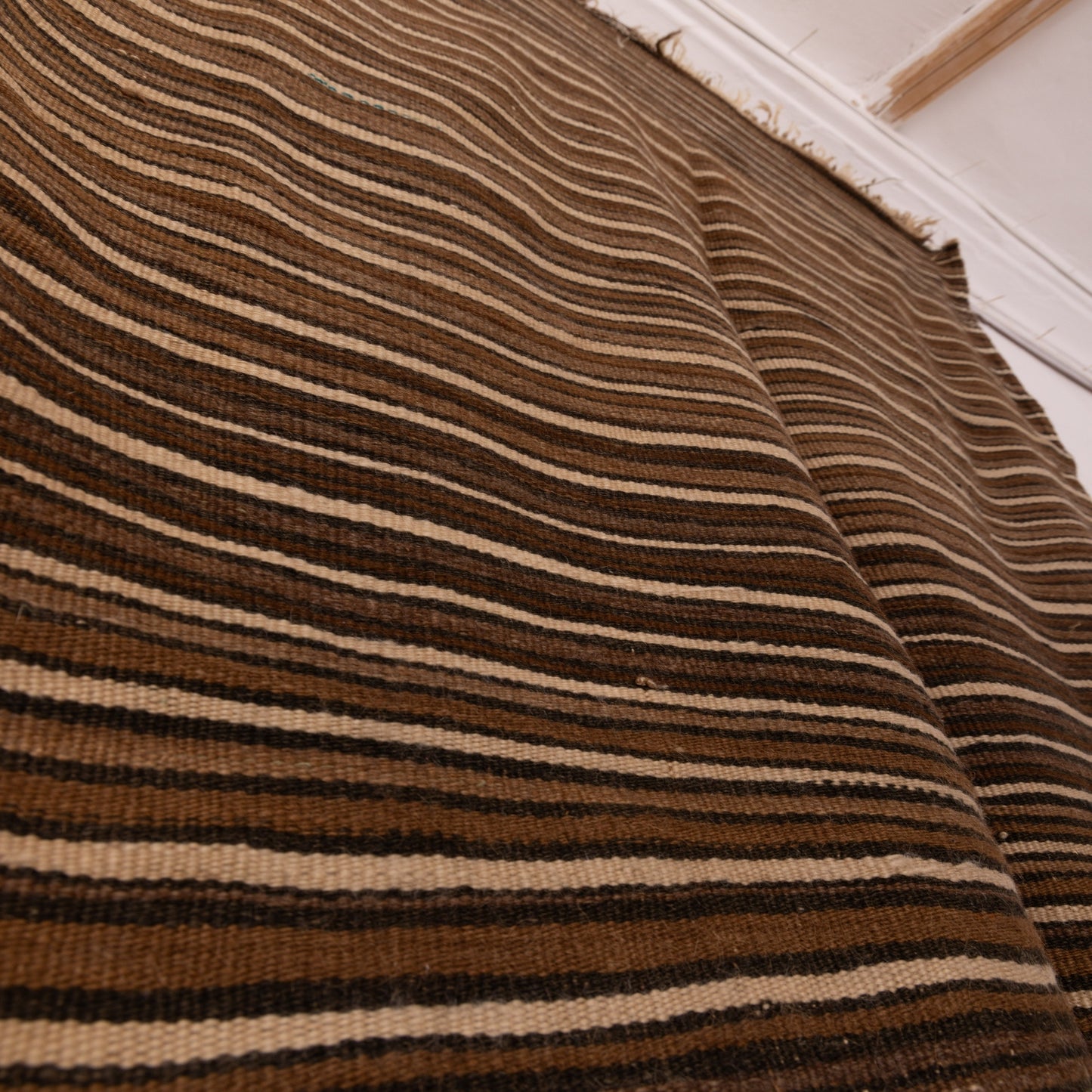 Vintage Moroccan Wool Blanket | Handwoven Berber Striped Throw | Nomadic Kilim Rug ; 7,55 ft / 4,10 ft