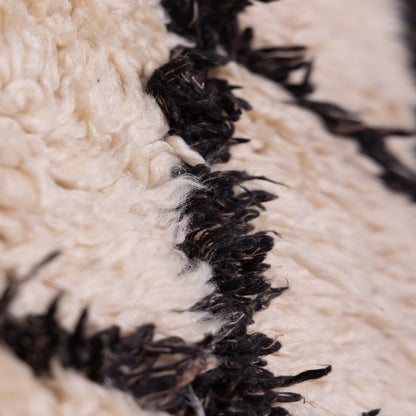 Atlas Grid” – Minimalist Beni Ourain Rug with Bold Black Lattice
