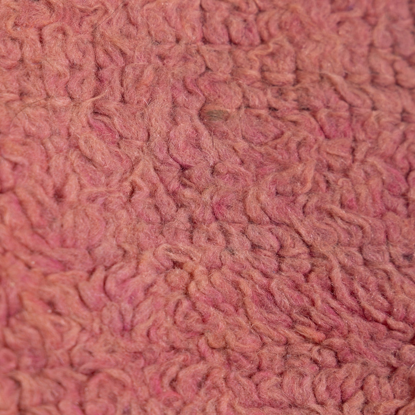 Vintage Moroccan Rehamna Rug – Handmade Berber Wool Carpet with Fiery Red & Orange Tones ; 9,51 ft / 4,92 ft