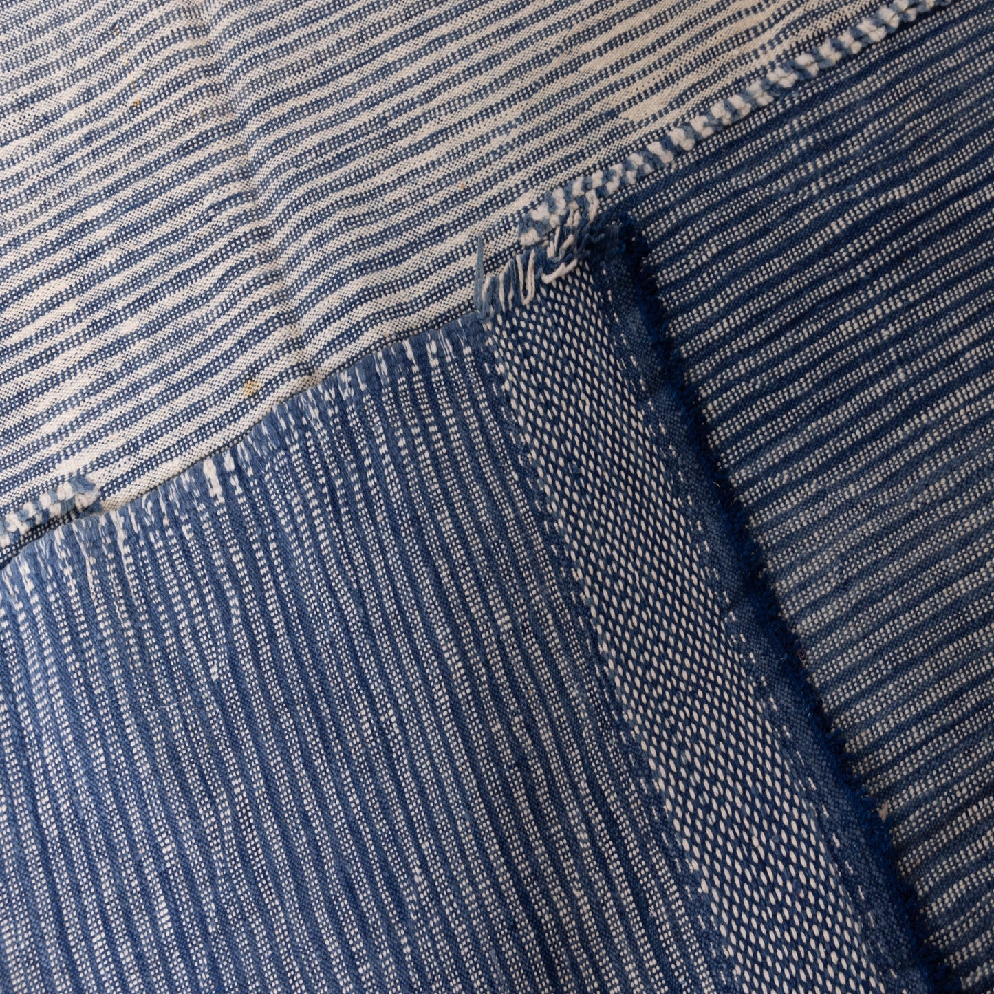 Handwoven Moroccan Akhnif Rug – Modern Tribal Cross Pattern ; 8,69 ft / 5,25 ft