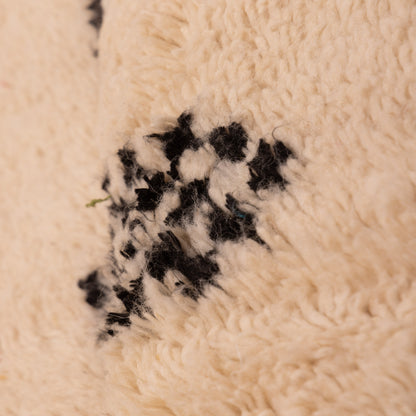Neutral Black and White Azilal Rug - Handmade Moroccan Wool Berber Carpet - 80% Wool 20% Cotton - Minimalist Boho Decor