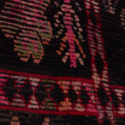 Vintage Moroccan Zemmour Rug – Handwoven Berber Wool Carpet – Black & Red Geometric Tribal Rug