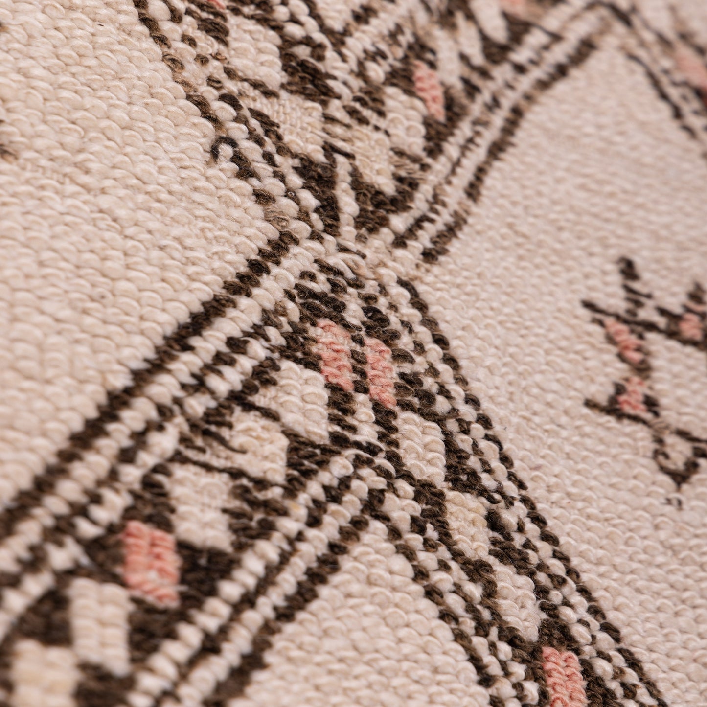 Vintage Moroccan Zanafi Kilim Rug – Handwoven Wool with Geometric Star Motifs ; 8,53 ft / 5,91 ft