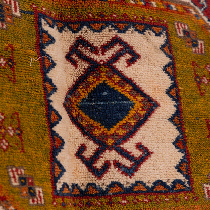 Handwoven Taznakht Moroccan Rug – Deep Red Berber Carpet with Diamond Motifs – 70% Wool, 30% Cotton – Authentic High Atlas Tribal Rug ; 9,68 ft / 6,40 ft