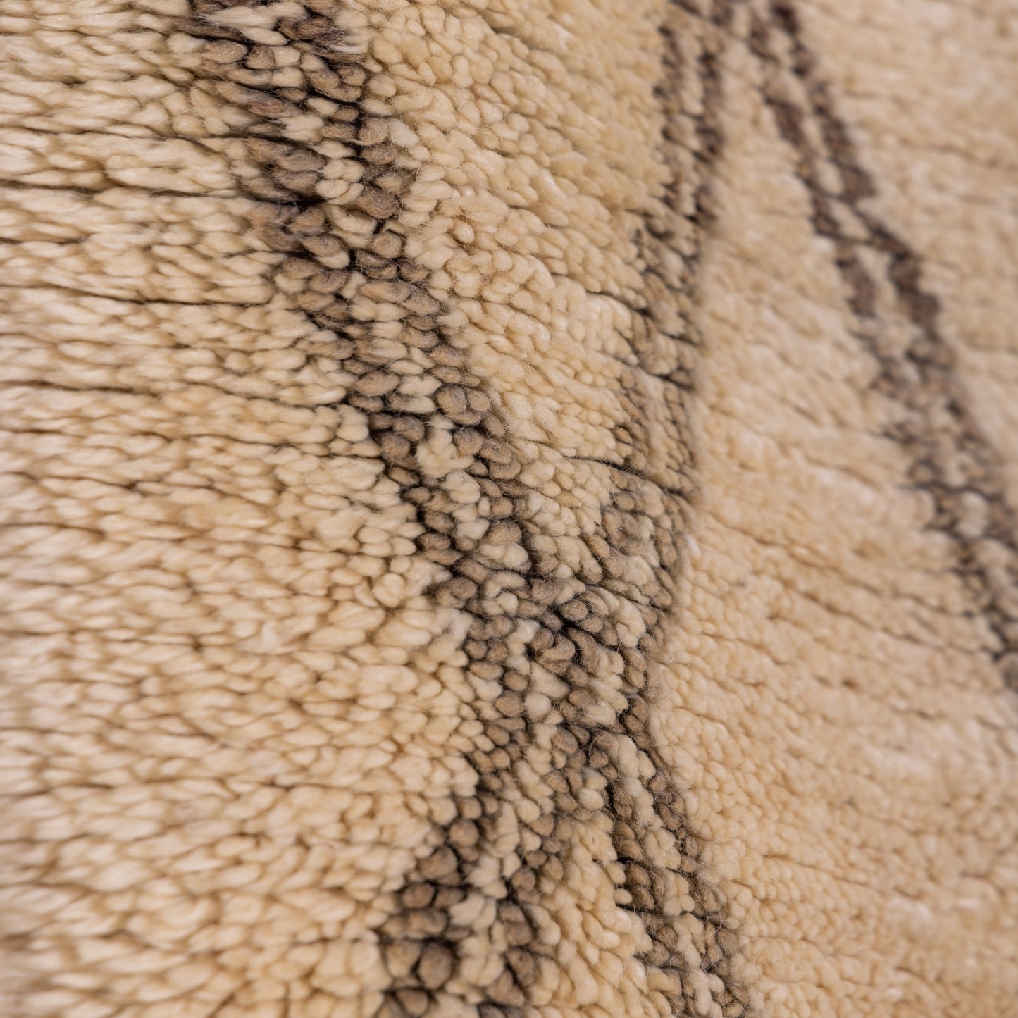 Handmade Moroccan Beni Ourain Rug – Authentic Wool Berber Carpet with Diamond Pattern ; 8,37 ft  /  6,07 ft