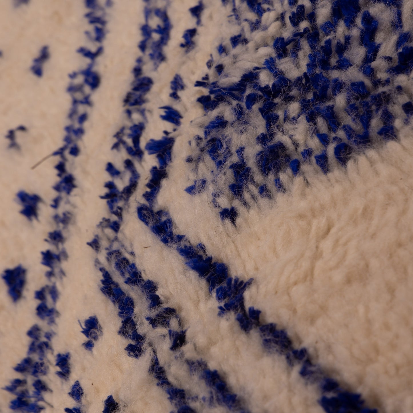 Handmade Azilal Rug - Moroccan Tribal Wool & Cotton Carpet - Abstract Blue Pattern on Cream - Boho Berber Decor