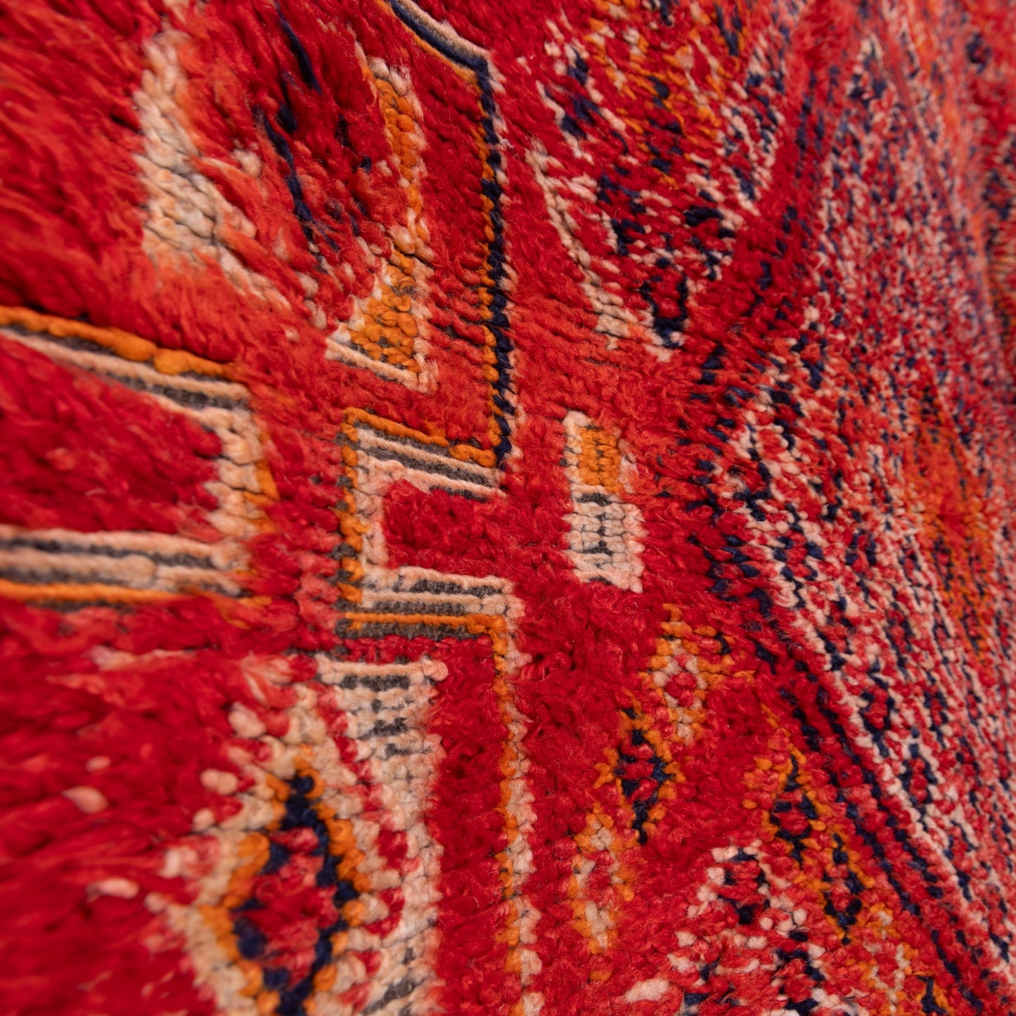 Authentic Vintage Moroccan Beni Mguild Rug – Handwoven Berber Wool Carpet