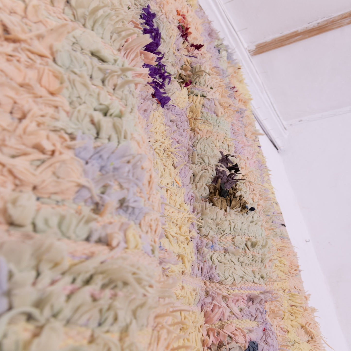 Vintage Moroccan Boucherouite Rug – Soft Pastel Abstract Berber Carpet – Handmade Boho Shaggy Rug