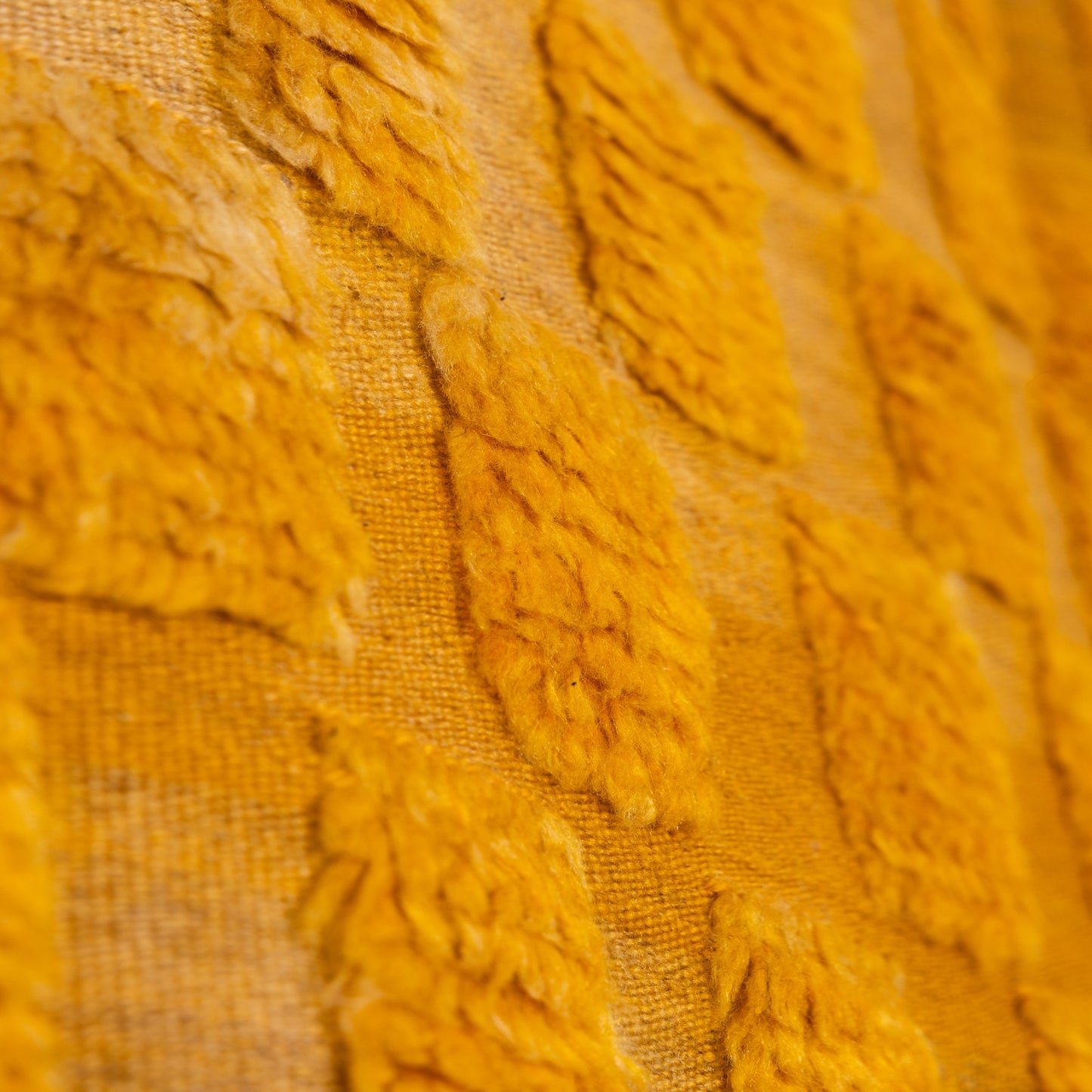 Handwoven Taznakht Moroccan Rug – 100% Wool Golden Yellow Checkerboard Carpet – Authentic Berber Artisan Weaving – Warm Geometric Design ; 6,89 ft / 3,94 ft