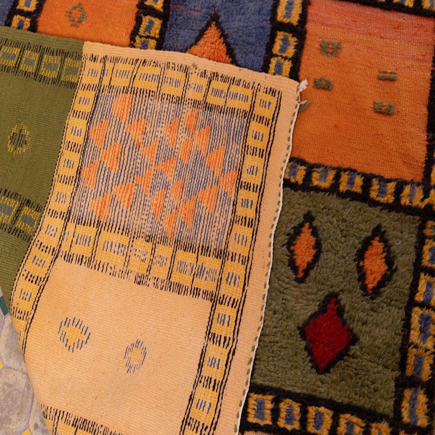 Handwoven Moroccan Akhnif Rug – Bold Geometric Patchwork Design ; 8,04 ft / 4,43 ft