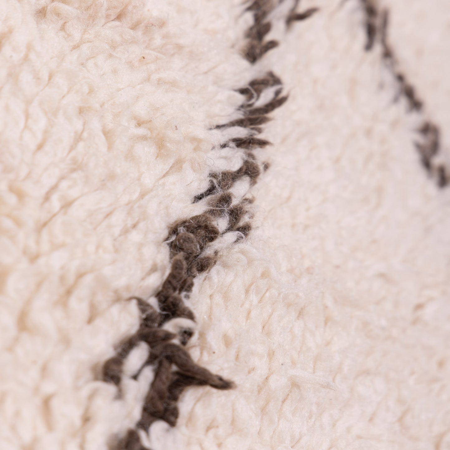 Authentic Moroccan Beni Ourain Wool Rug – Handwoven Berber Carpet ; 9,68 ft  / 6,07 ft