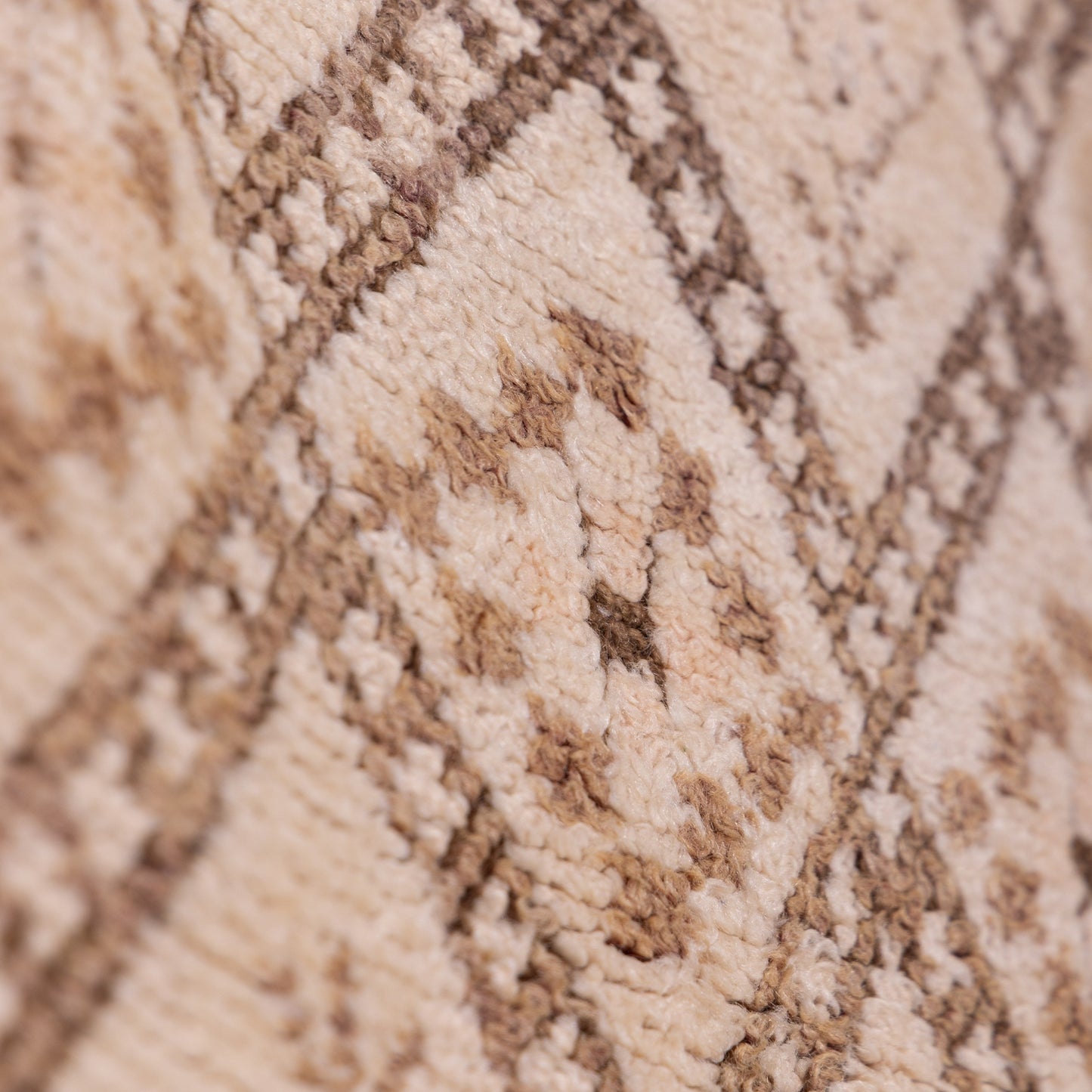 Vintage Moroccan Berber Rug – Intricately Handwoven Wool Carpet ; 11,48 ft /  5,58 ft