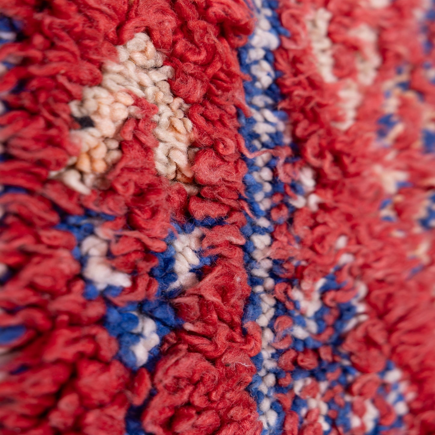 Vintage Beni Mguild Rug – Handwoven Moroccan Wool Carpet