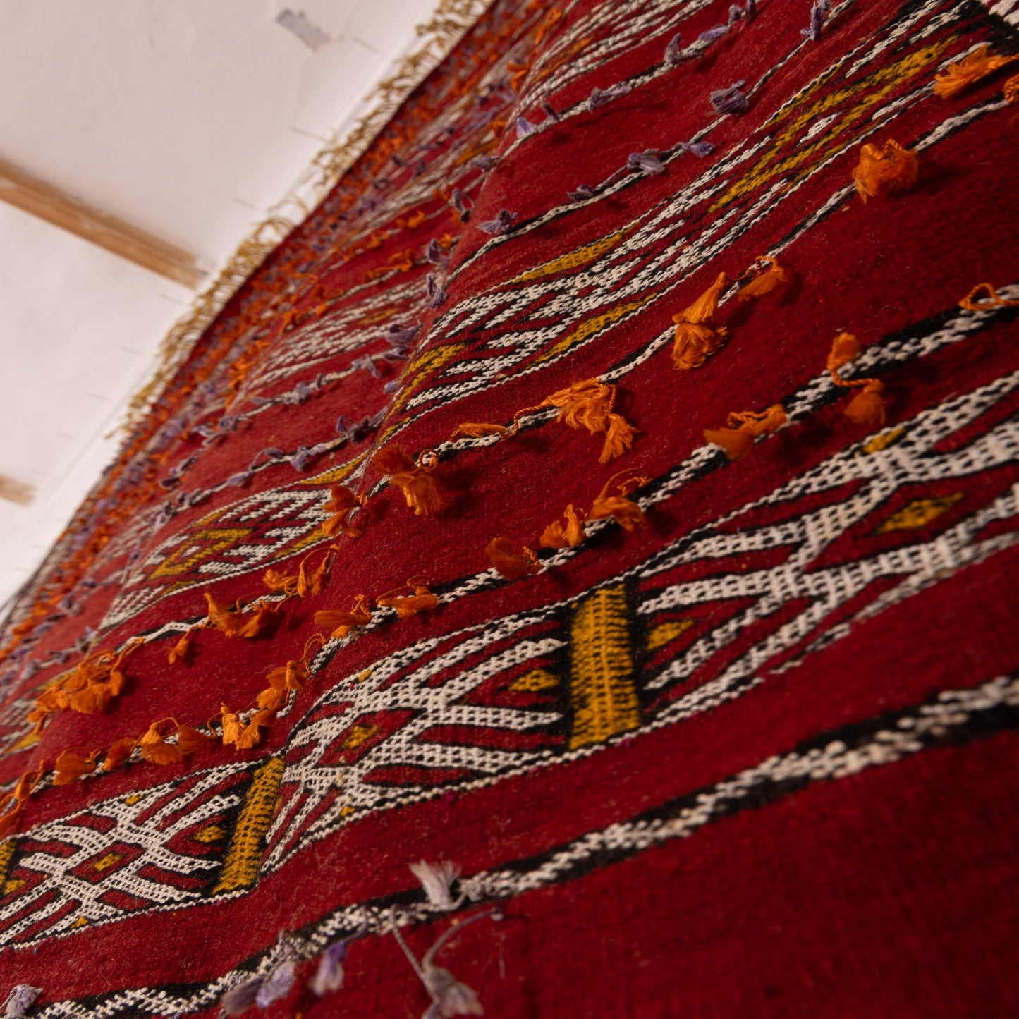 Vintage Moroccan Handwoven Kilim Rug | Red Berber Tribal Carpet with Geometric Patterns ; 11,32 ft / 5,58 ft