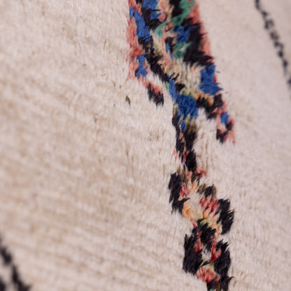Nomadic Bloom” – Vintage Azilal Rug with Abstract Floral Motifs