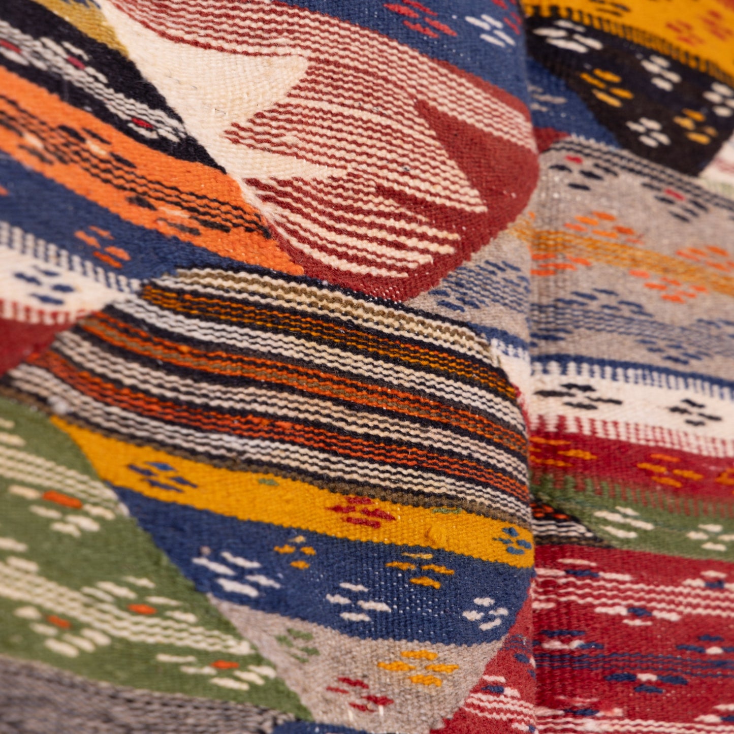 Authentic Handwoven Moroccan Akhnif Rug – A One-of-a-Kind Bohemian Masterpiece  ; 6,56 ft / 3,28 ft