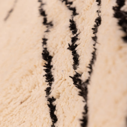 Monochrome Azilal Rug - 80% Wool 20% Cotton Moroccan Handmade - Minimalist Black & White Tribal Carpet