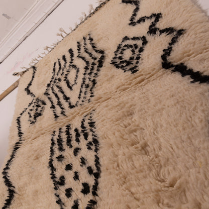 Black & White Azilal Rug - Handmade Moroccan Berber Carpet - Abstract Wool and Cotton Wall or Floor Decor