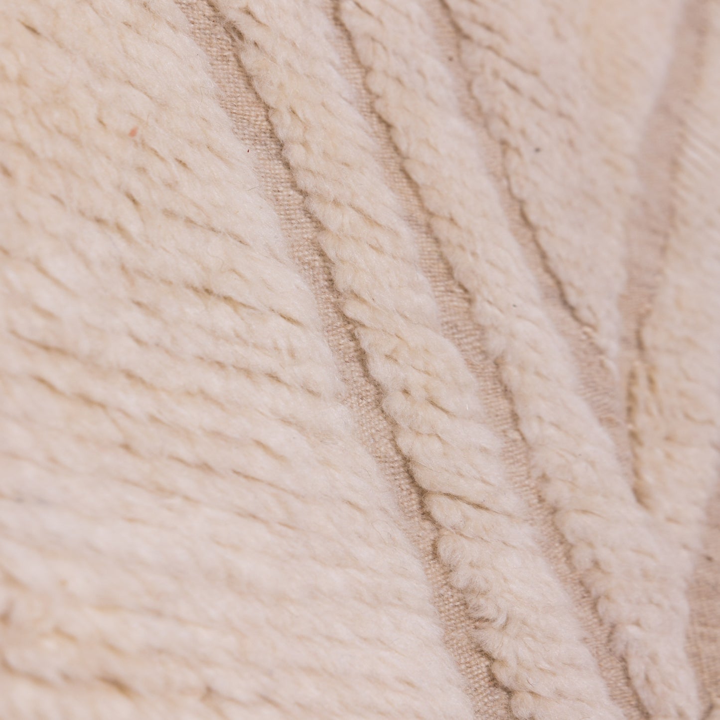 Handwoven Taznakht Moroccan Rug – 100% Wool Cream & Beige Geometric Carpet – Minimalist Berber Tribal Design – Authentic High Atlas Weaving ; 8,37 ft / 5,25 ft