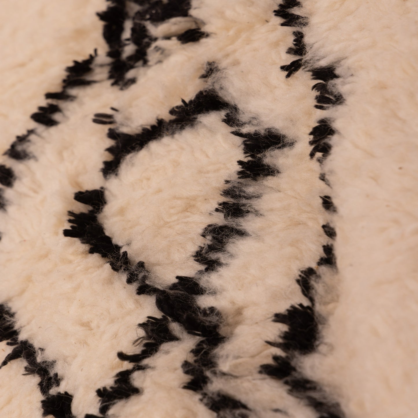 Abstract Azilal Rug - Handwoven Moroccan Wool Carpet - Black & Cream Diamond Berber Design - Mid-Century Boho Style