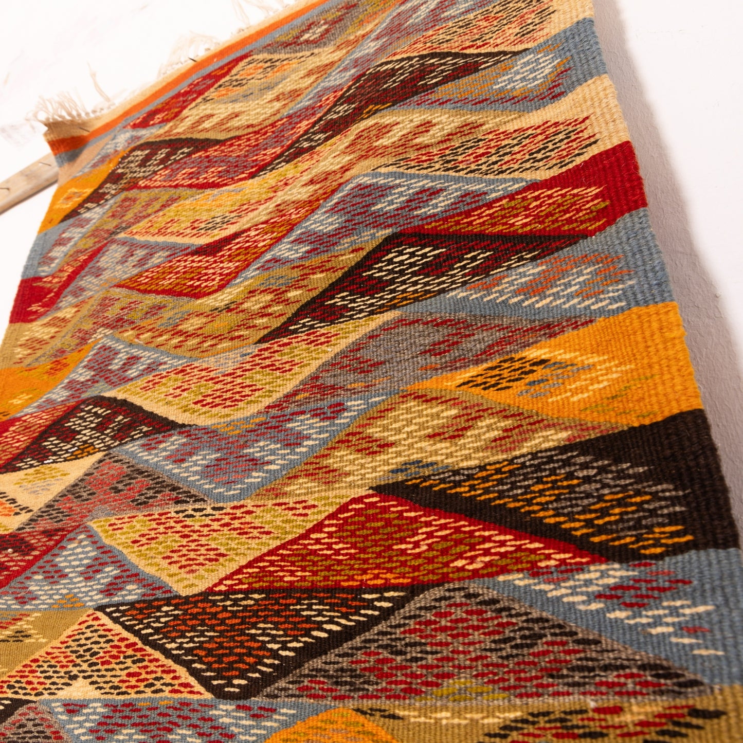Moroccan Corridor Rug - Zigzag Berber Runner - Handwoven Artisan Wool