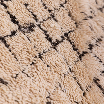 Vintage Moroccan Beni Ourain Rug – Handwoven Wool with Classic Diamond Pattern ; 9,19 ft /  5,58 ft