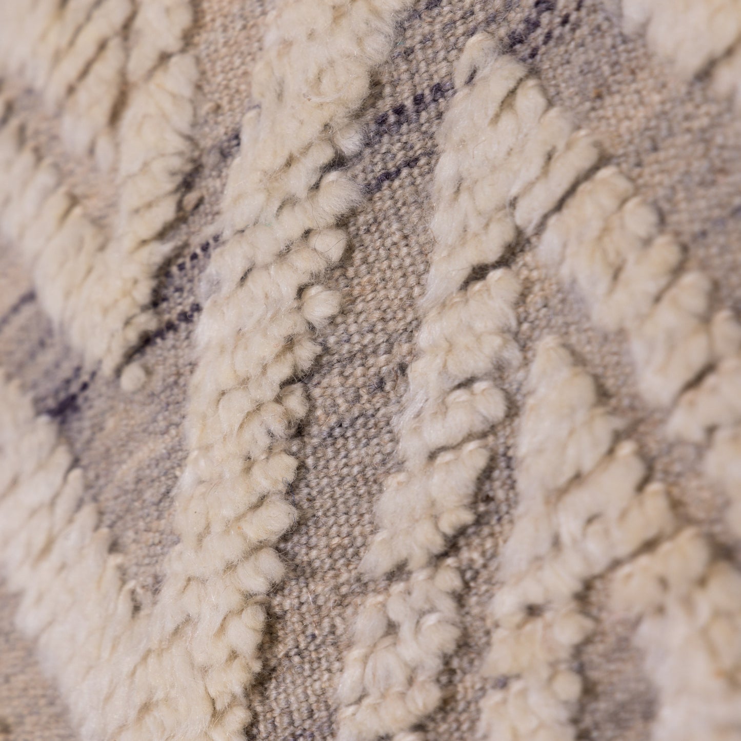 Handwoven Taznakht Moroccan Rug – 100% Wool Beige & Gray Diamond Pattern Carpet – Authentic Berber Tribal Design – High Atlas Artisan Weaving ; 10,01 ft / 6,56 ft