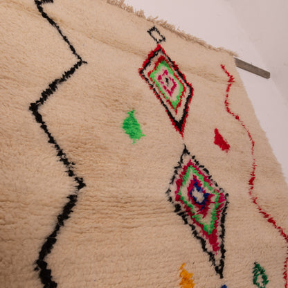 Small Azilal Moroccan Rug - 80% Wool 20% Cotton - Handwoven Berber Tribal Diamonds - Wall Hanging or Entryway Accent