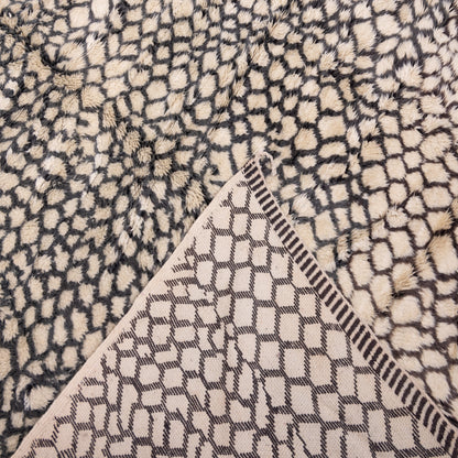 Handwoven Moroccan Mrirt Rug – Luxurious High-Pile Wool Berber Carpet in Black & Beige Geometric Design
