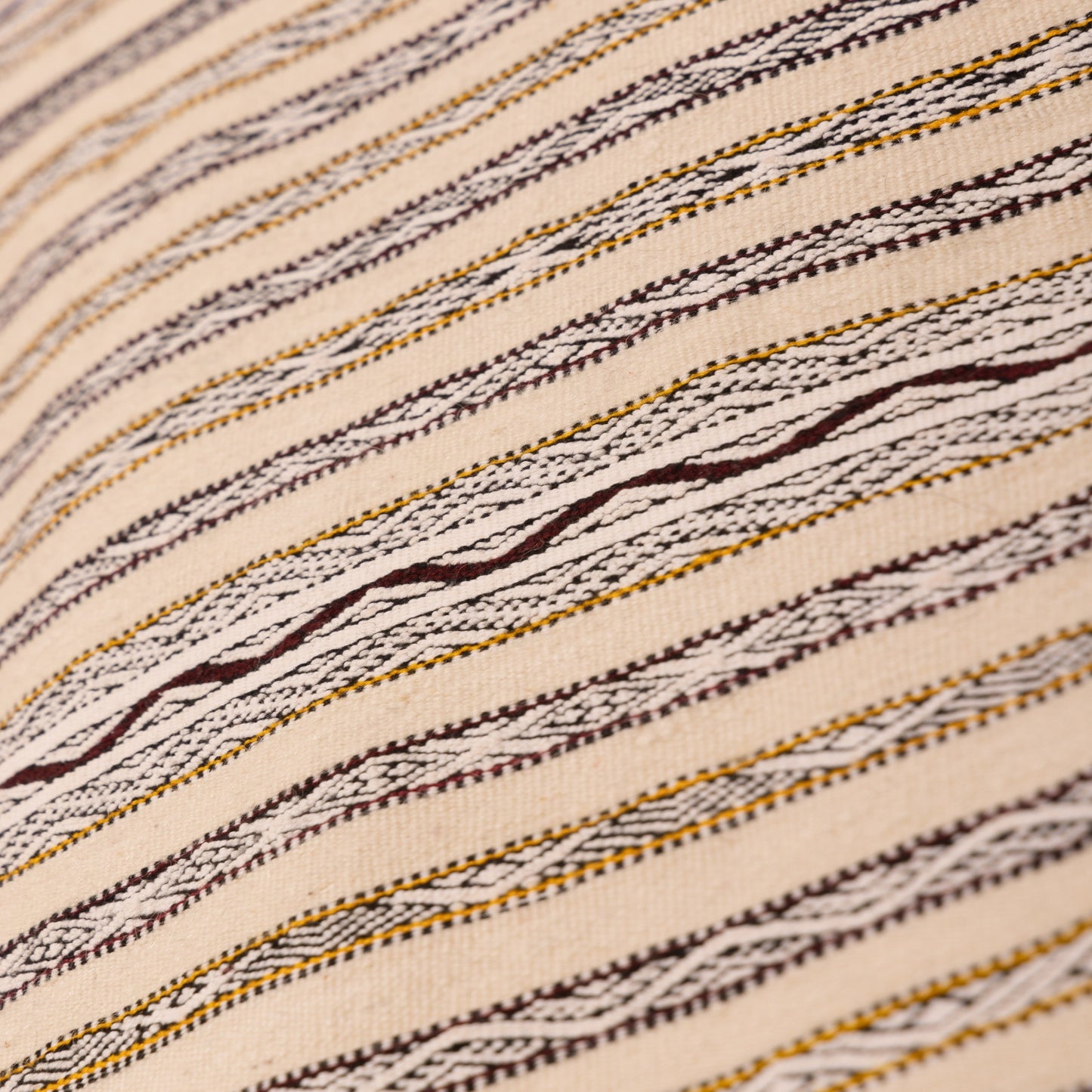 Handwoven Moroccan Handira Kilim | Vintage Berber Wool Blanket | Neutral Striped Boho Rug ; 7,38 ft / 5,09 ft