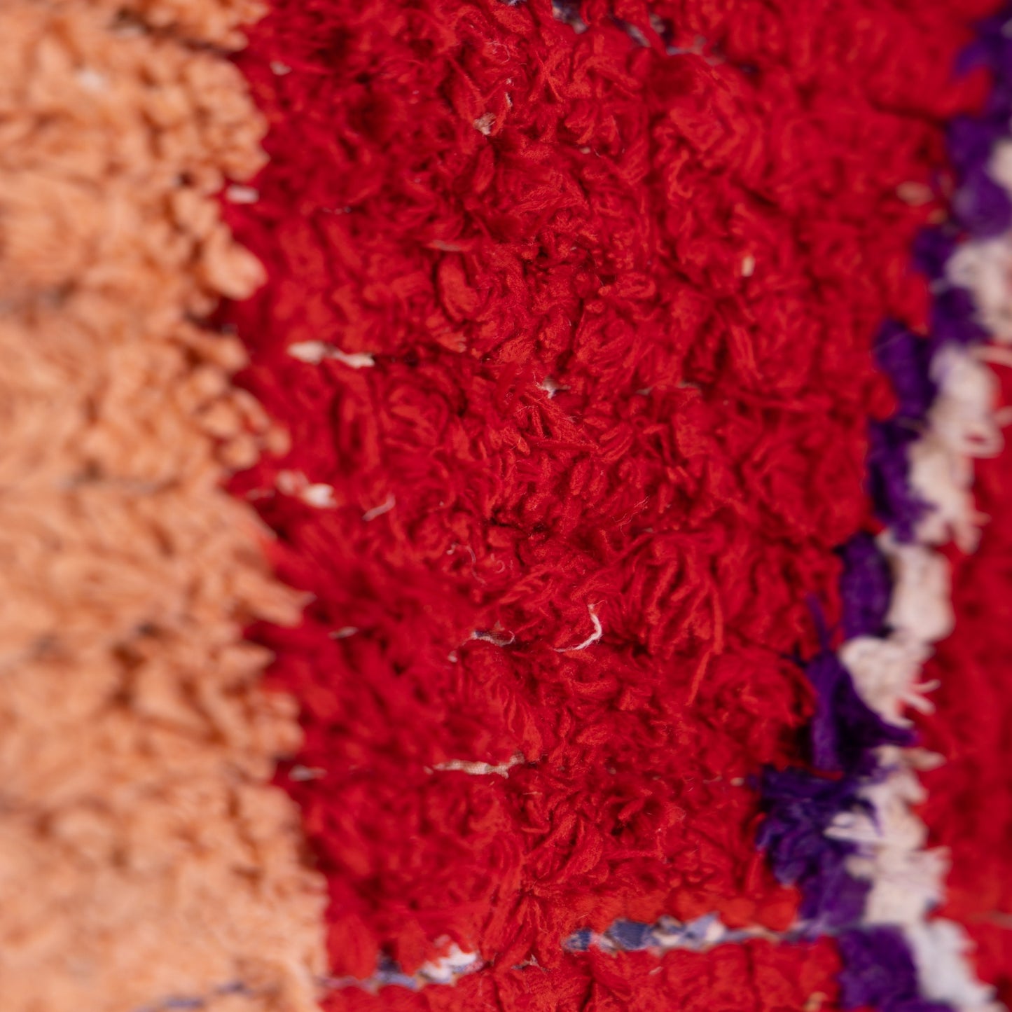Vintage Moroccan Zigzag Berber Rug – Red Wool Runner with Geometric Patterns – Handwoven Boujaad Carpet