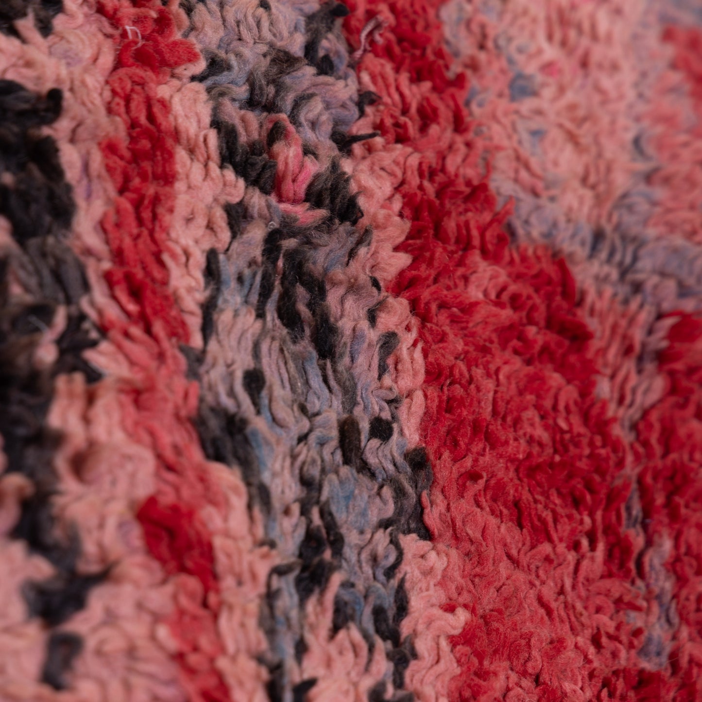 Vintage Moroccan Berber Rug – Handwoven Wool Carpet – Tribal Geometric Design in Red & Black