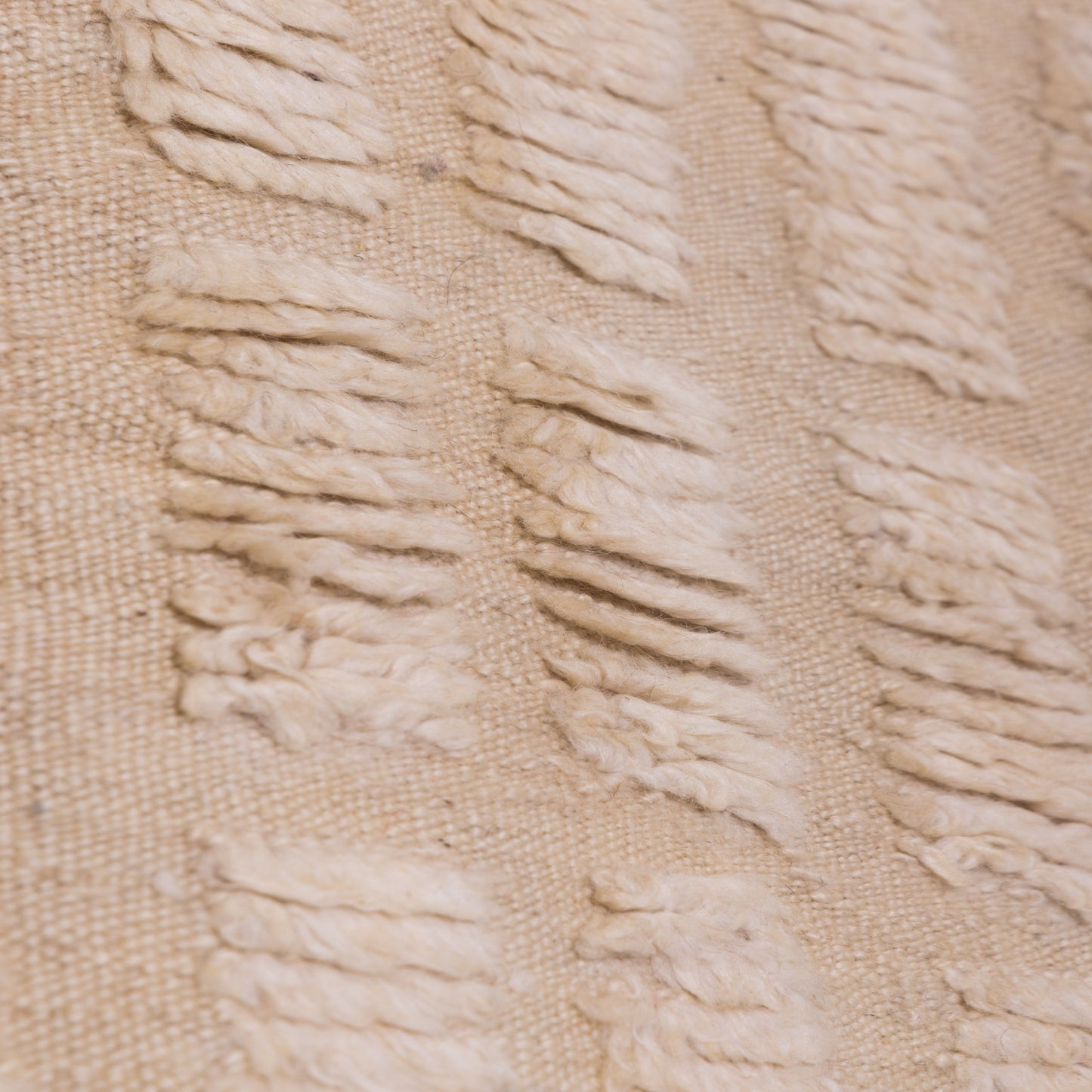 Handwoven Taznakht Moroccan Rug – 100% Wool Beige Grid Pattern Carpet – Minimalist Berber Design – Authentic High Atlas Artisan Craft ; 8,86 ft  /  5,25 ft