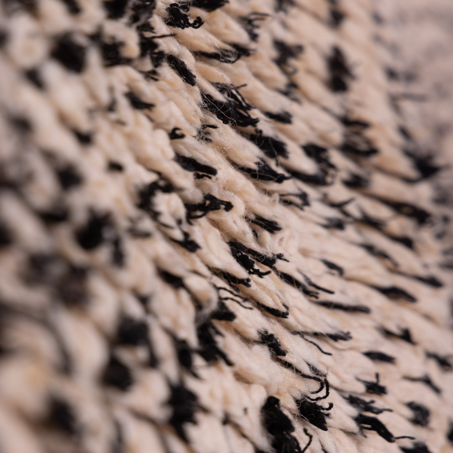 Desert Haze” – Minimalist Beni Ourain Rug with Micro-Dot Motif