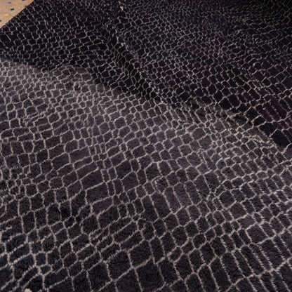 Handwoven Moroccan Mrirt Rug – Luxurious High-Pile Wool Berber Carpet in Black & White Geometric Design