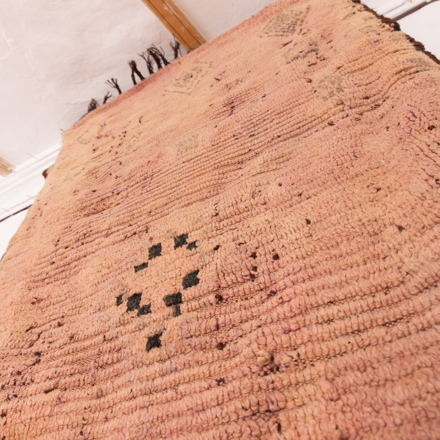 Vintage Moroccan Runner Rug - Handwoven Wool with Geometric Diamond Pattern - 80% Wool 20% Cotton