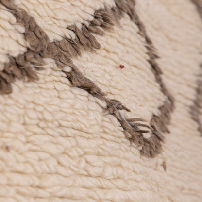 Authentic Moroccan Beni Ourain Rug – Handwoven Wool Berber Carpet – Unique Diamond Motif ; 7,22 ft / 6,40 ft