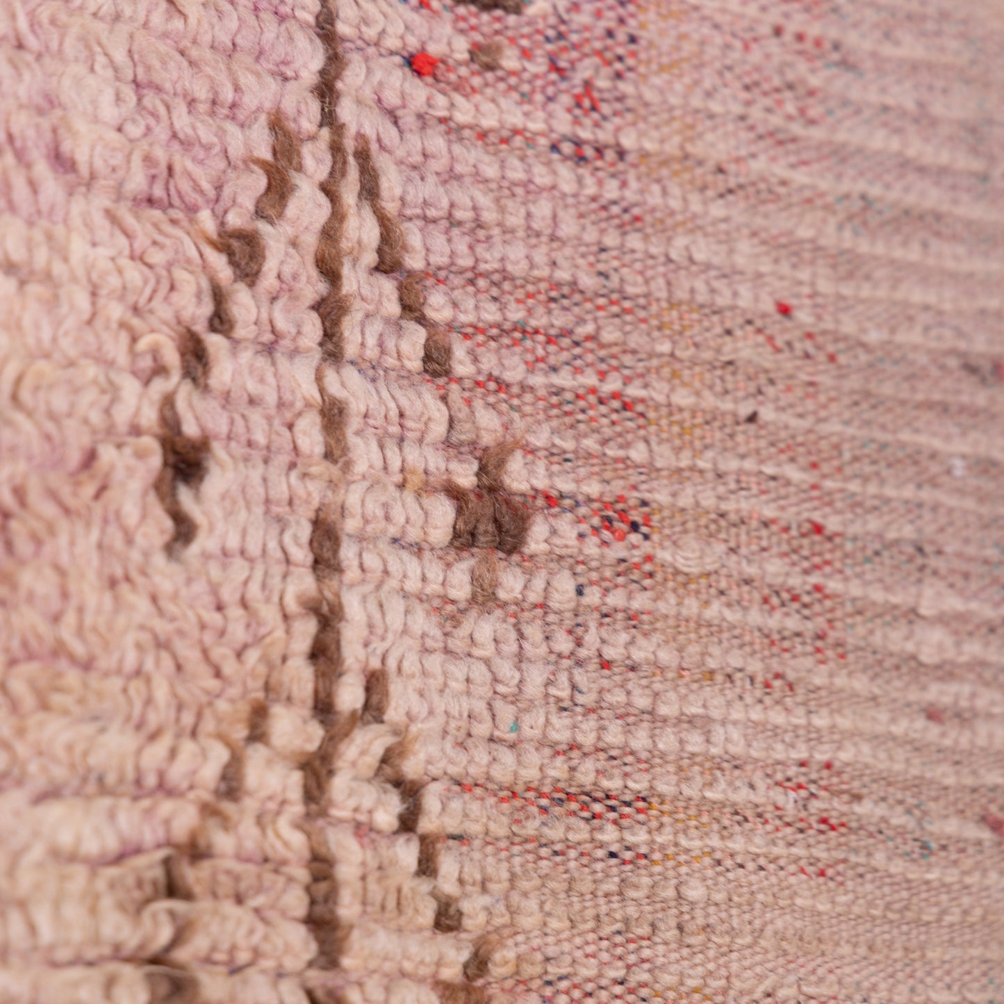 Vintage Moroccan Bjaad Rug – Handwoven Berber Wool Rug – Subtle Mauve & Earthy Tones with Tribal Diamond Motif